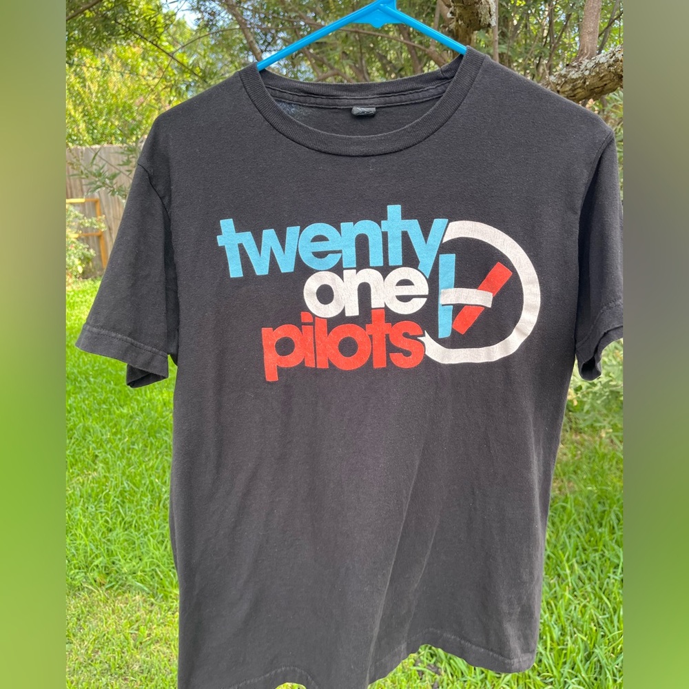 twenty one pilots Vessel Era Color Logo Tee